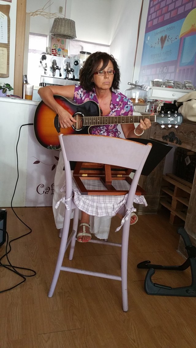 giugno2017gianfrancogalantepresentailsuolibropressoilcaffletterariodigavirateva15.jpg